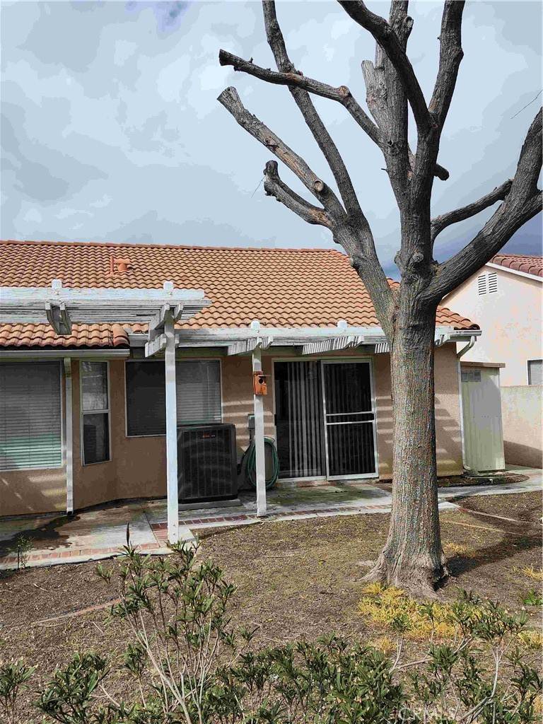 Hemet, CA 92545,856 Harrow