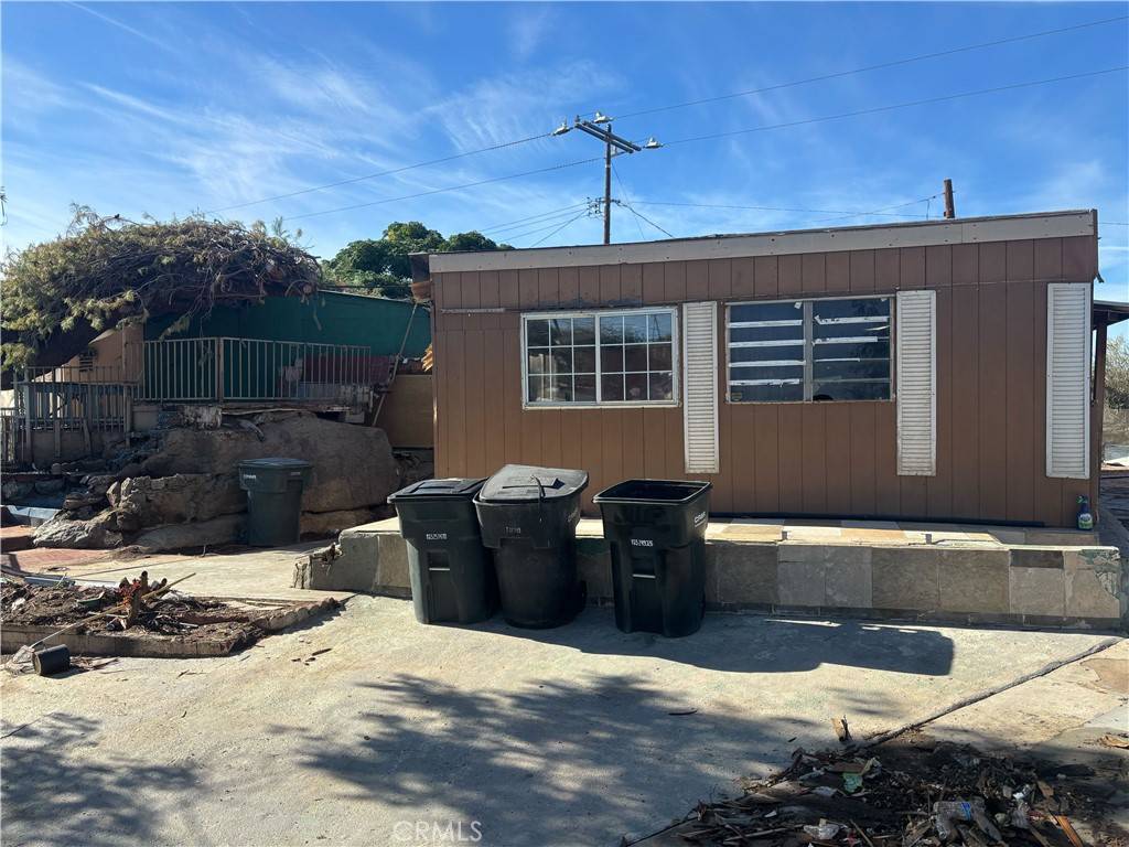 Perris, CA 92570,382 Altura