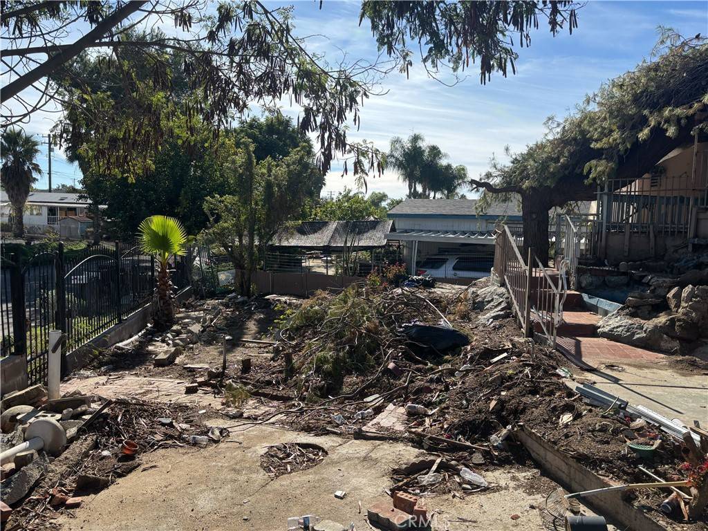 Perris, CA 92570,382 Altura