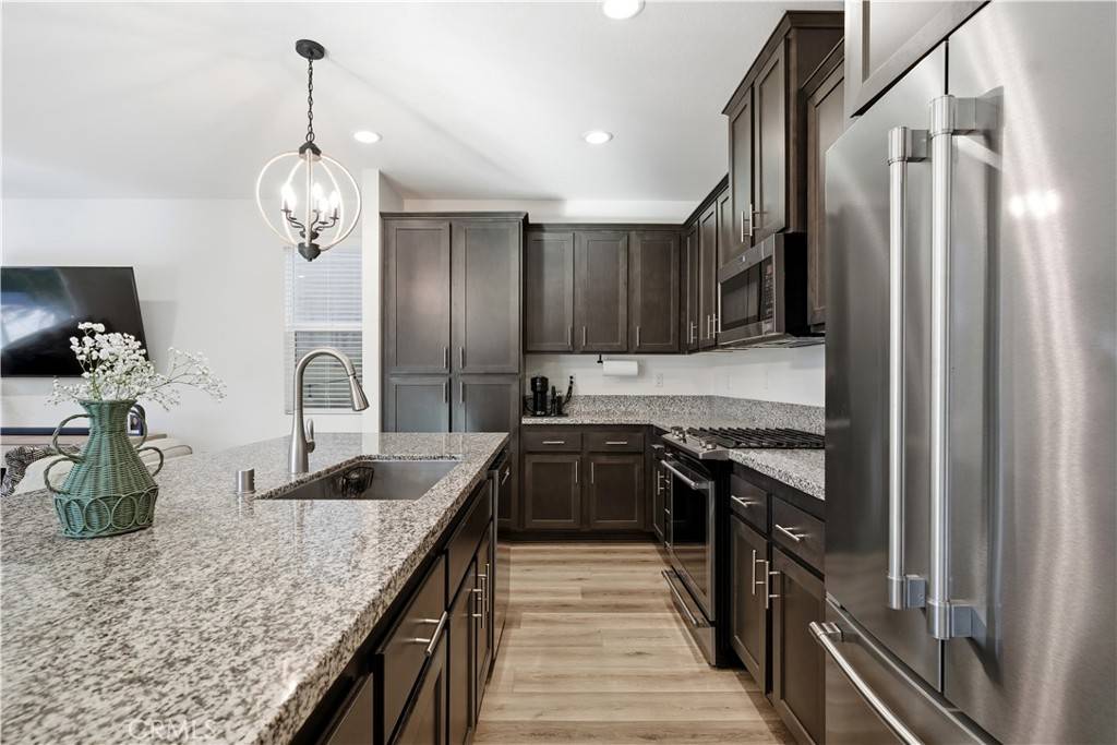 Murrieta, CA 92563,38369 Windingwalk DR