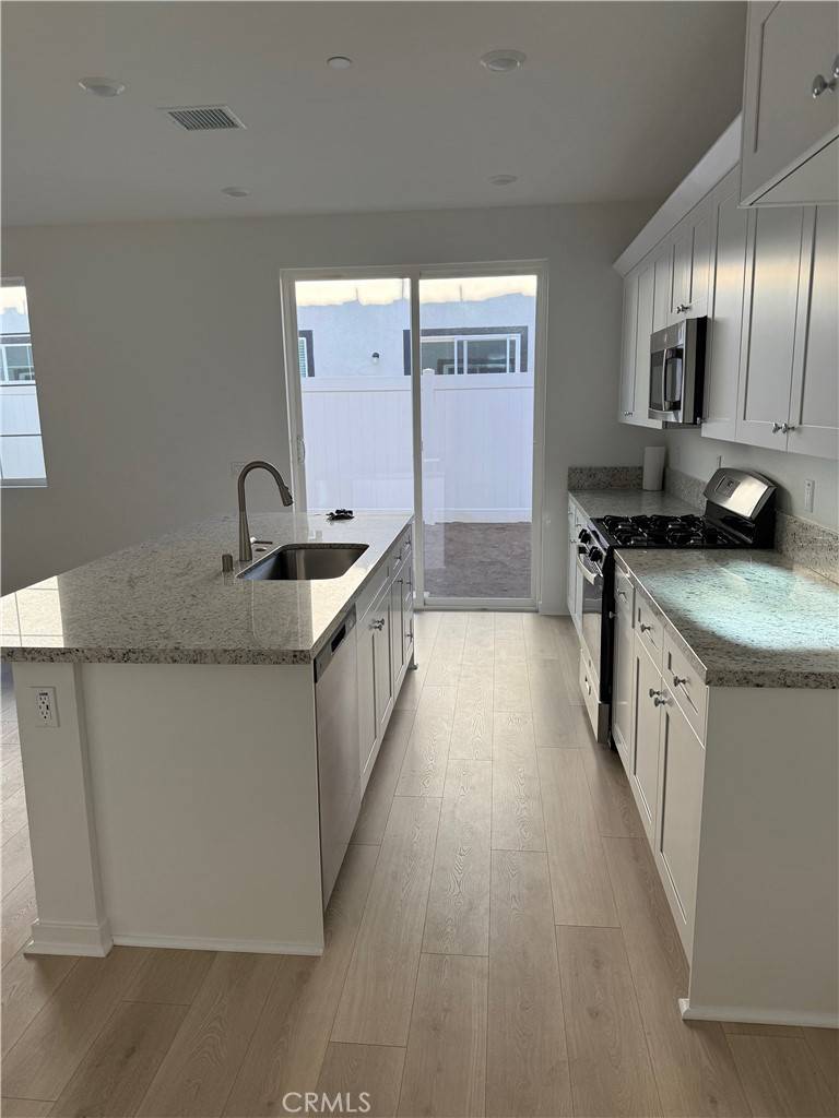 Winchester, CA 92596,32813 Manhattan AVE