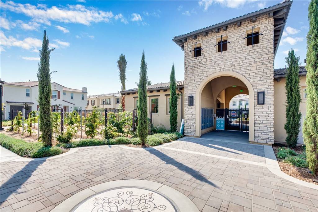 Eastvale, CA 92880,7065 Montecito LN
