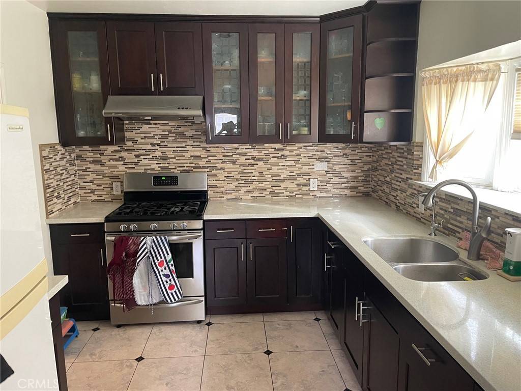 Alhambra, CA 91803,1715 S 3rd ST