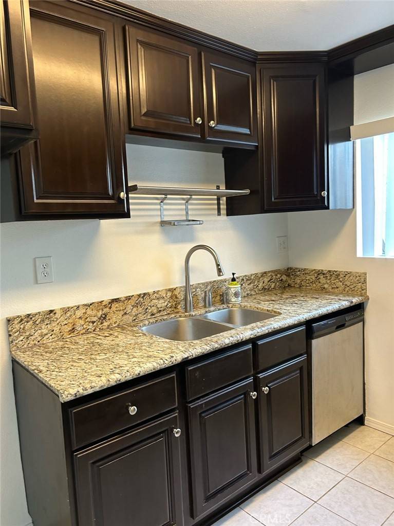 Colton, CA 92324,2255 Cahuilla ST #140