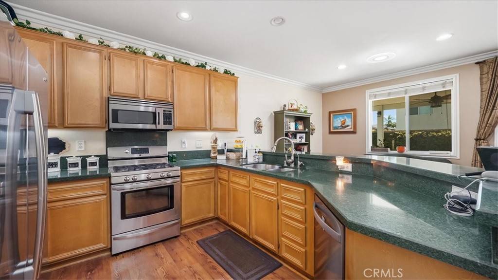 Eastvale, CA 92880,6896 Song Sparrow RD