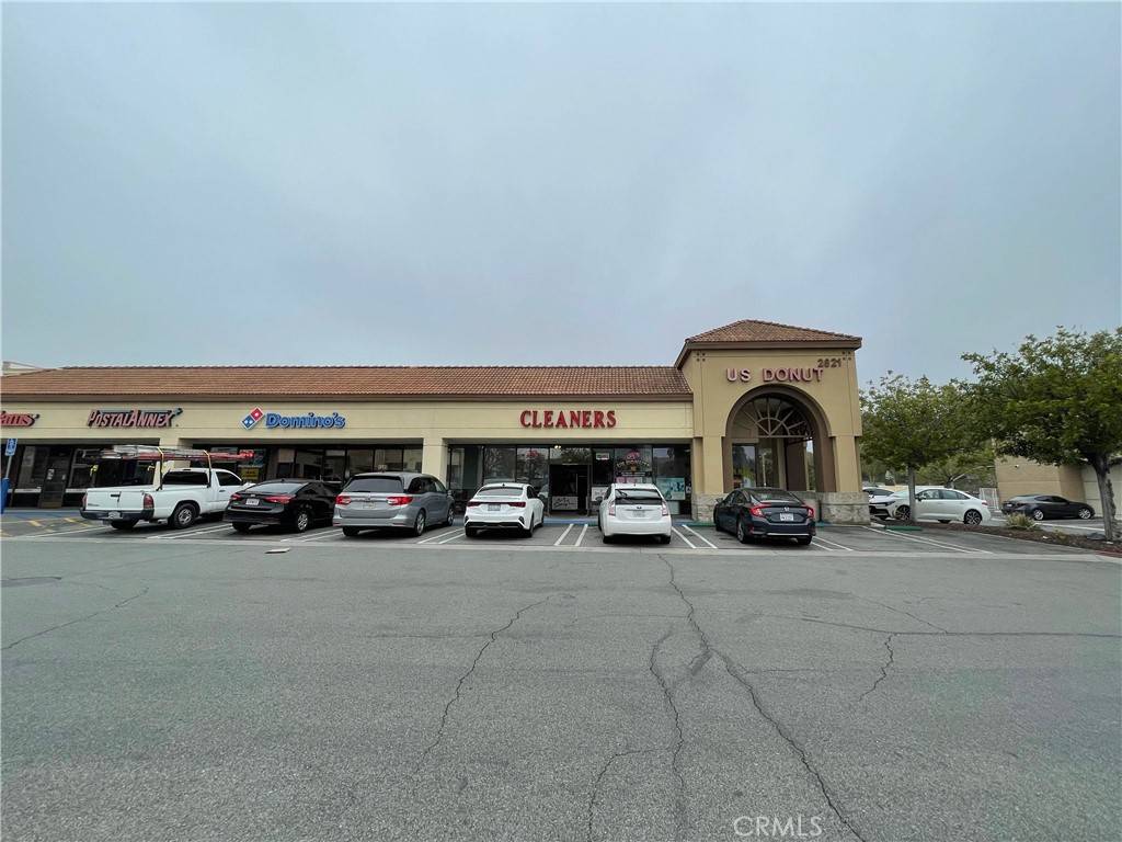 Corona, CA 92882,2621 Green River RD #102