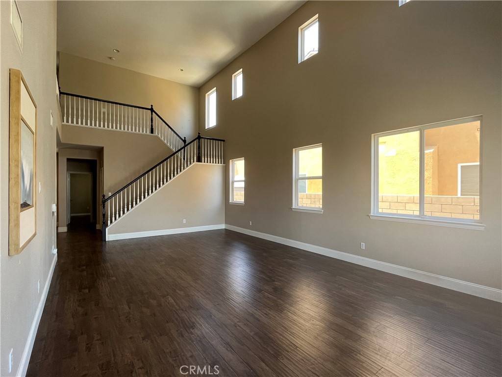 Eastvale, CA 92880,14072 Springwater LN
