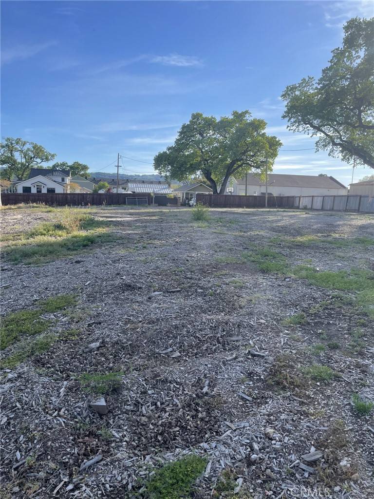 Templeton, CA 93465,0 8th ST