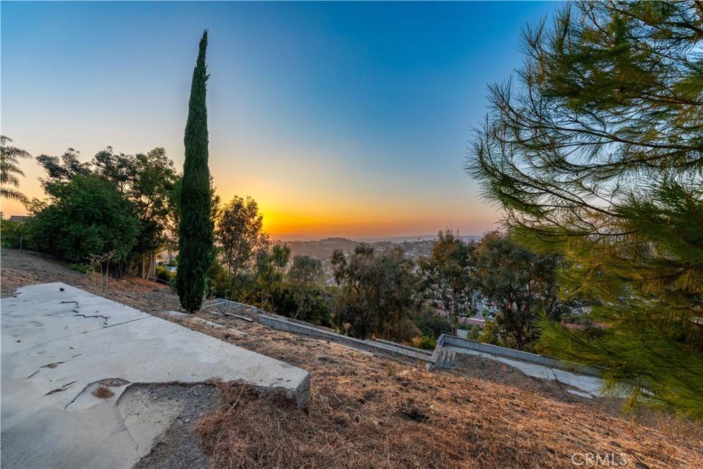 Diamond Bar, CA 91765,22939 Ridge Line RD