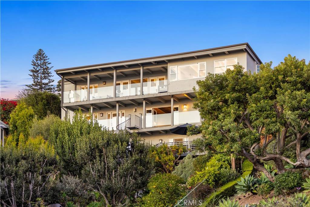 Laguna Beach, CA 92651,905 Canyon View DR