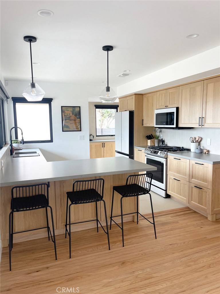 Oceanside, CA 92054,614 Eucalyptus ST