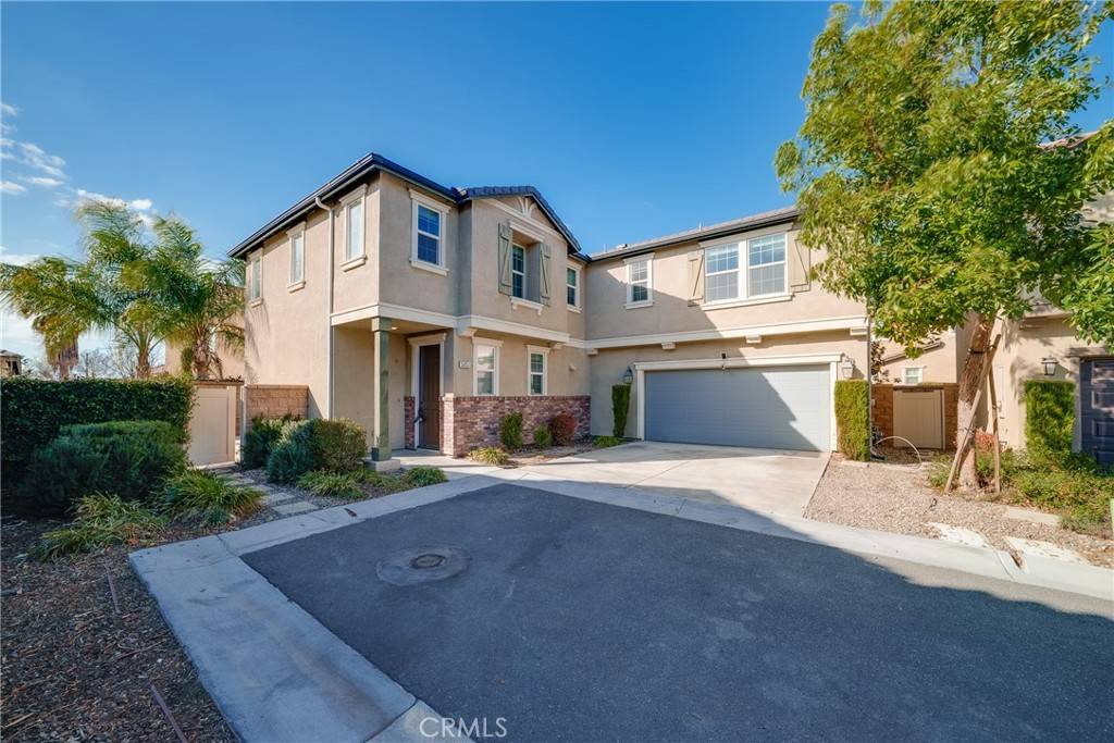Eastvale, CA 92880,5853 Silveira ST