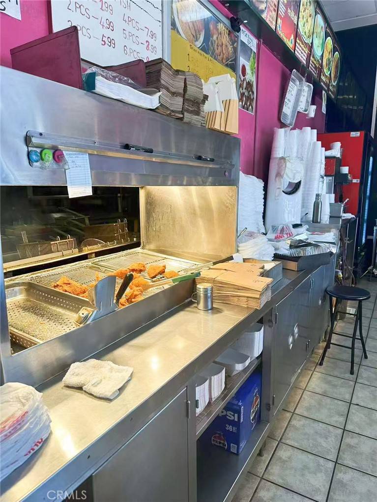 Los Angeles, CA 90059,1601 E Imperial HWY #101