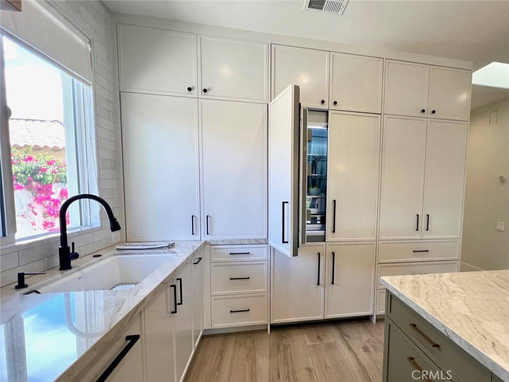 La Quinta, CA 92253,48240 Via Solana