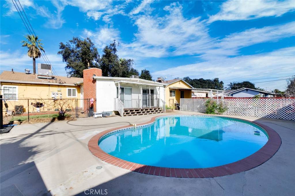 Covina, CA 91723,270 E Puente ST