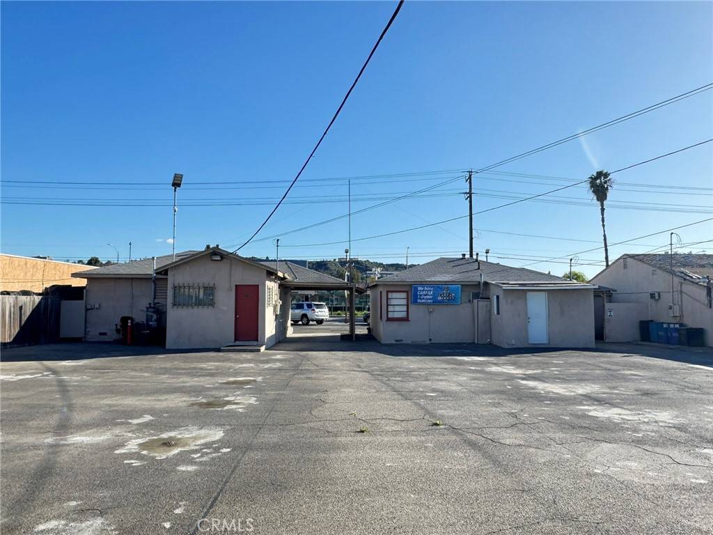La Puente, CA 91744,15947 Amar RD