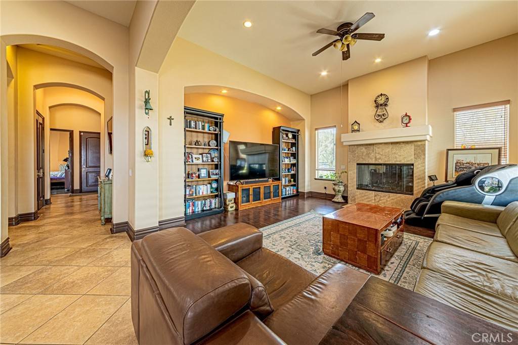 Corona, CA 92881,4071 Judy CIR