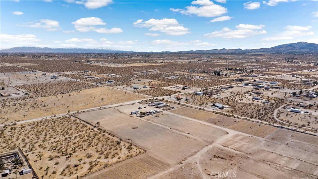 Pinon Hills, CA 92372,12702 Pine Tree RD