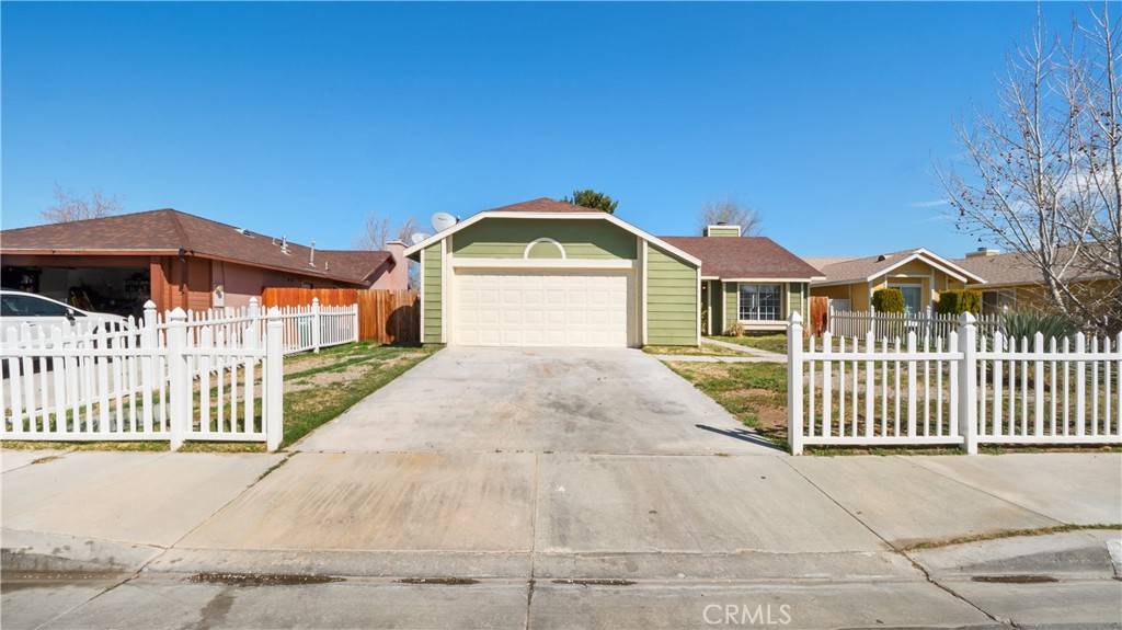 Lancaster, CA 93534,653 Twinberry LN