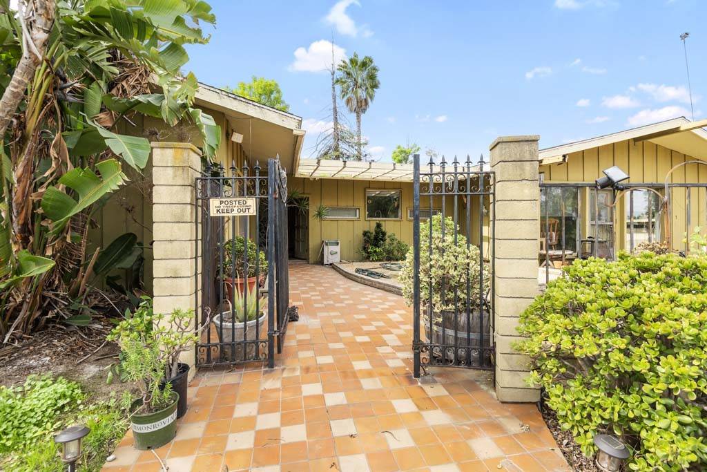 Rowland Heights, CA 91748,2723 Batson AVE