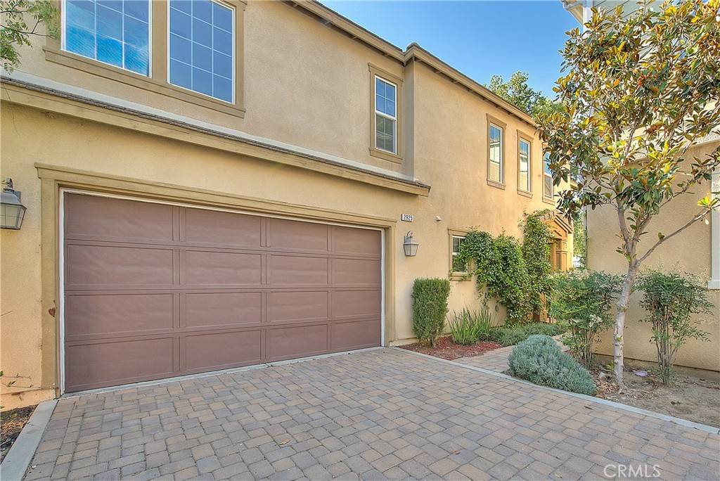 Ontario, CA 91764,2925 E Via Terrano