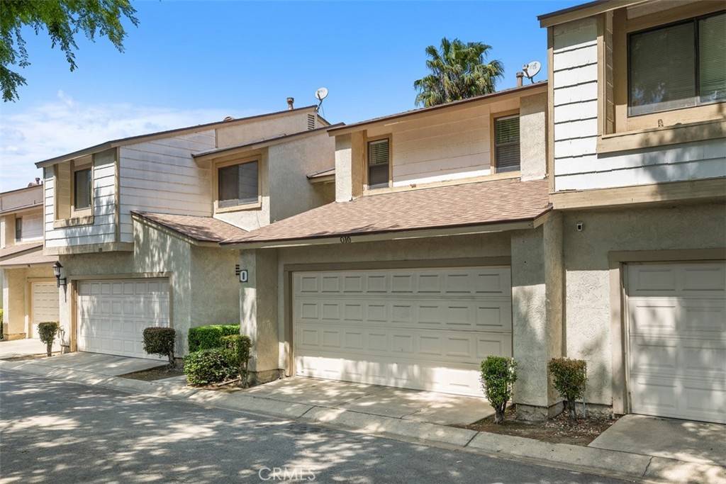 Ontario, CA 91762,1031 S Palmetto AVE #O-10
