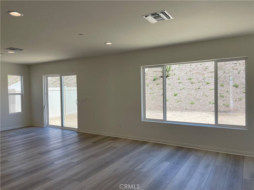 Riverside, CA 92507,7548 Rubyred Glen DR