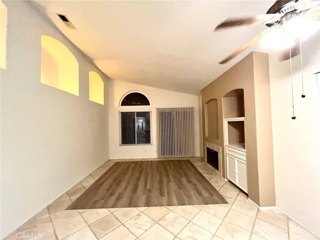 Corona, CA 92883,22810 Mountain Ash CIR