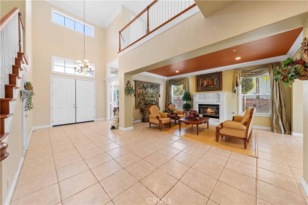 Yorba Linda, CA 92886,17265 Blue Spruce LN