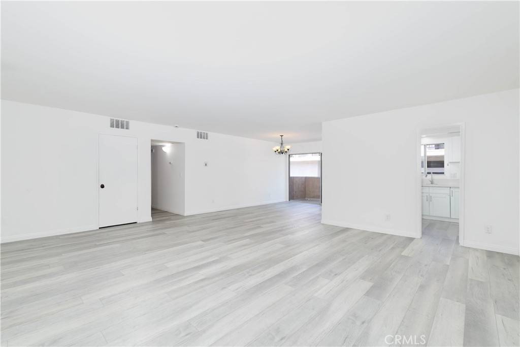 Pasadena, CA 91107,120 S Sierra Madre BLVD #206