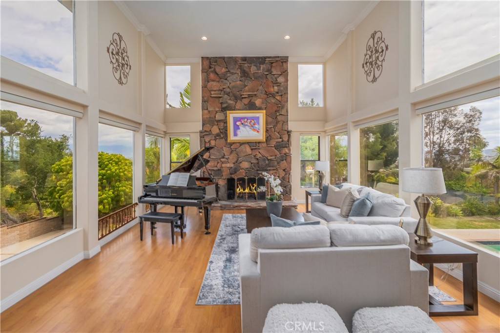 Hacienda Heights, CA 91745,2216 Turnbull Canyon RD