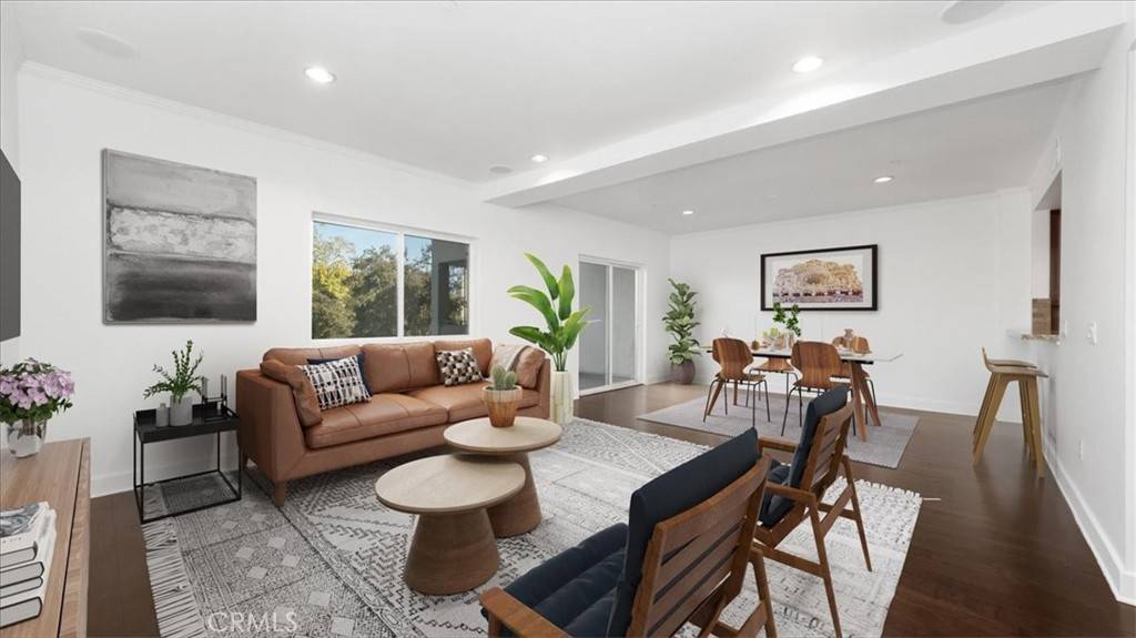Studio City, CA 91604,13004 Valleyheart DR #205