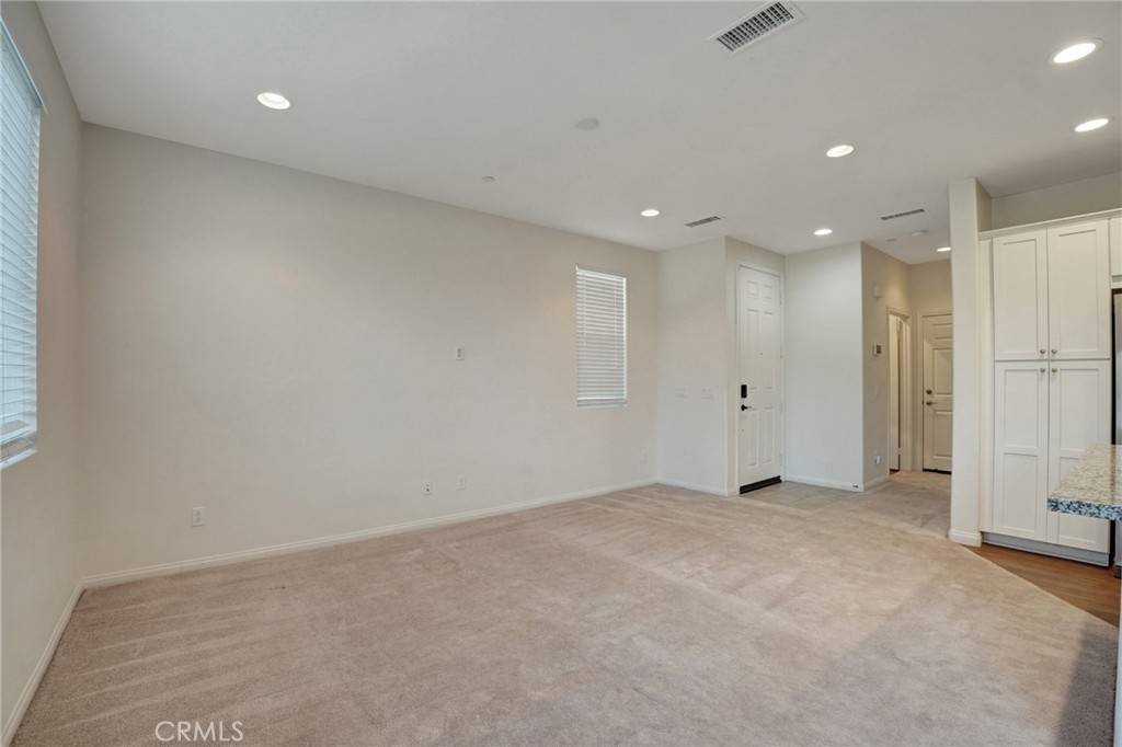 Canoga Park, CA 91304,22824 W Olive WAY