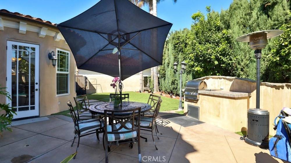 Downey, CA 90241,8531 10th ST
