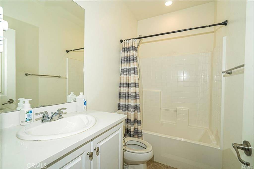 Fontana, CA 92336,15590 Pumpkin PL