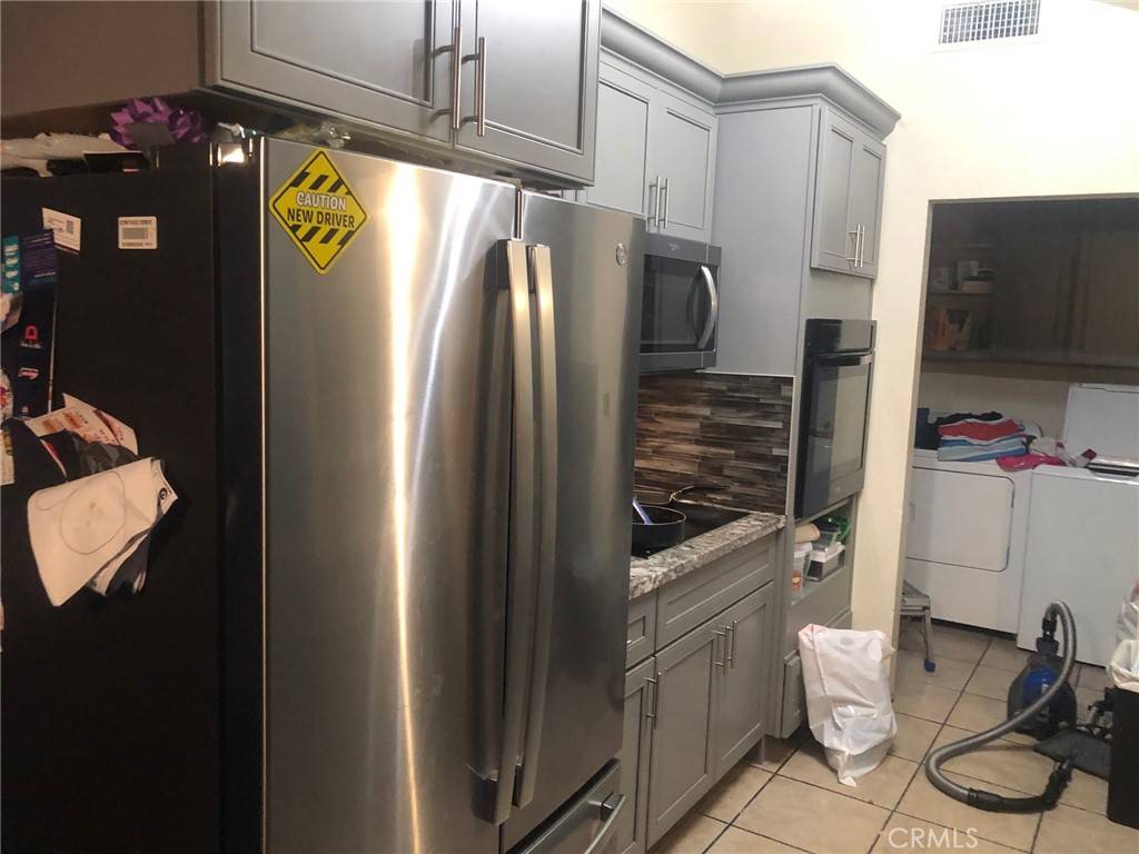 Fresno, CA 93722,2545 N Cecelia AVE