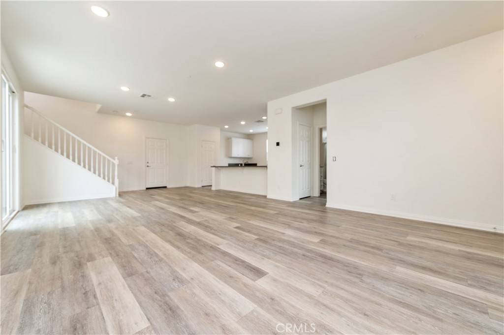 Eastvale, CA 92880,5961 Silveira ST