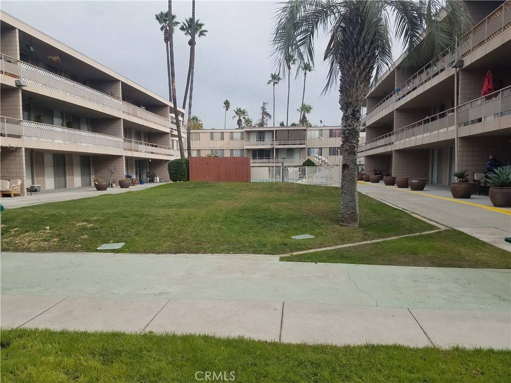 Riverside, CA 92506,6979 Palm CT #239M