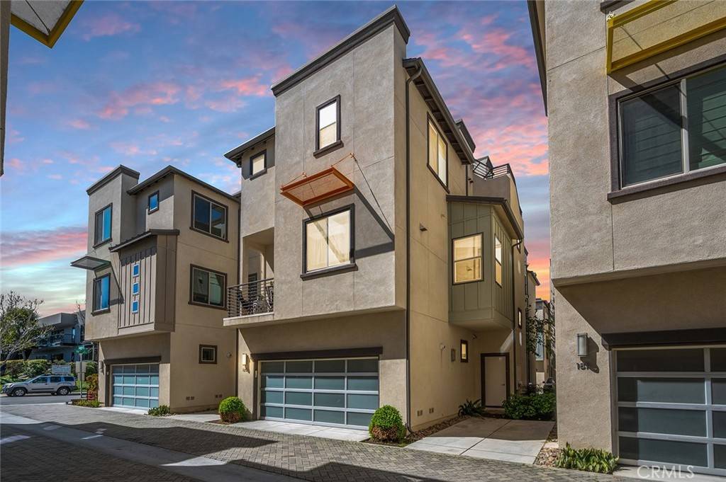 Costa Mesa, CA 92627,1807 Coastal WAY
