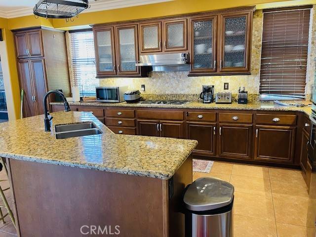 Signal Hill, CA 90755,2293 Westwind WAY