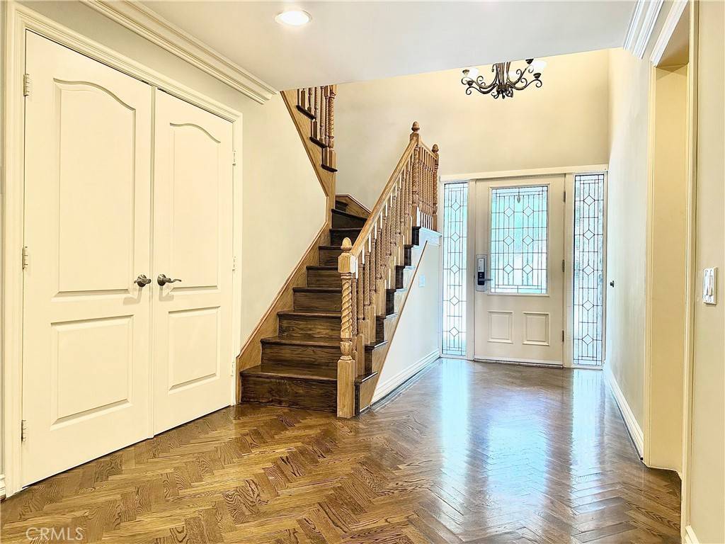 La Canada Flintridge, CA 91011,5703 Evening Canyon DR