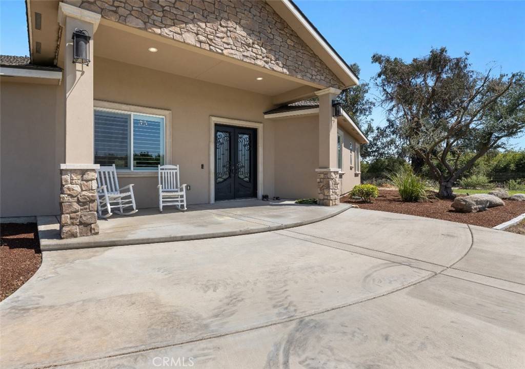 Kingsburg, CA 93631,169 S 6th AVE