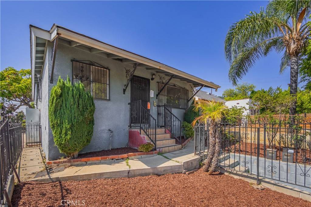 Los Angeles, CA 90065,2653 Alice ST