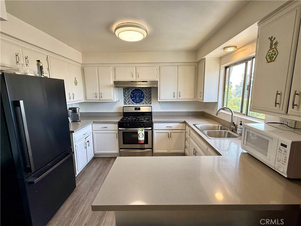 Pacoima, CA 91331,12287 Osborne ST #12