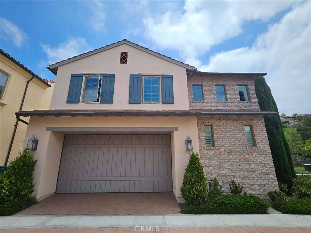 Irvine, CA 92602,101 Della