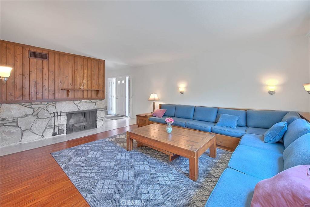 Diamond Bar, CA 91765,349 N Del Sol LN