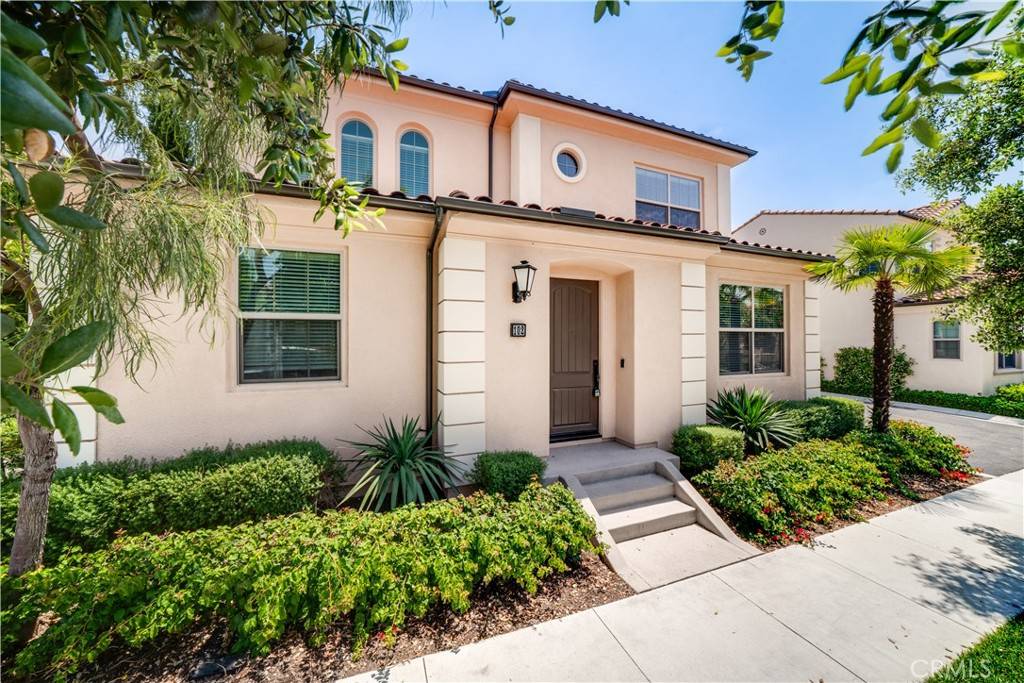 Irvine, CA 92618,102 Anthology