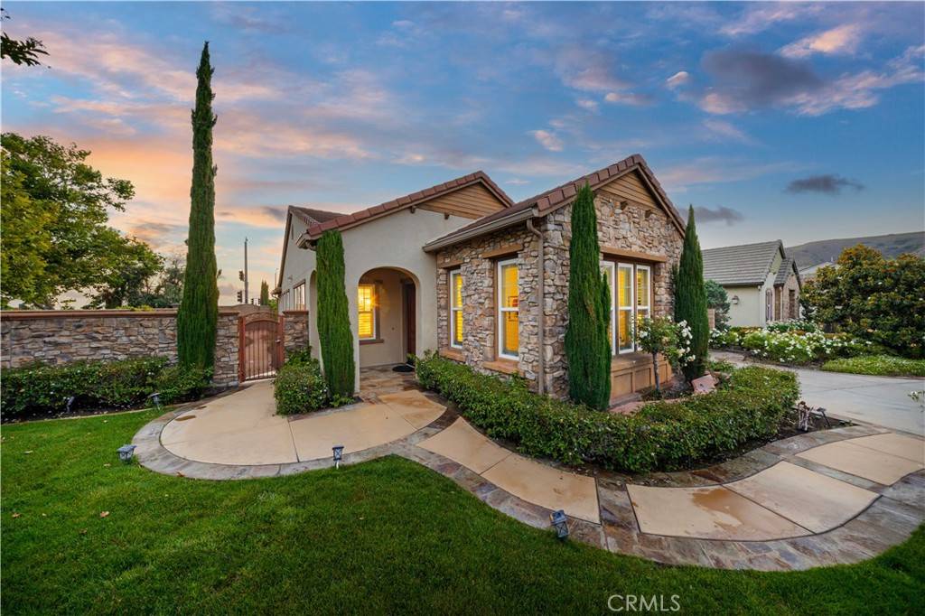 Yorba Linda, CA 92886,20010 Livorno LN