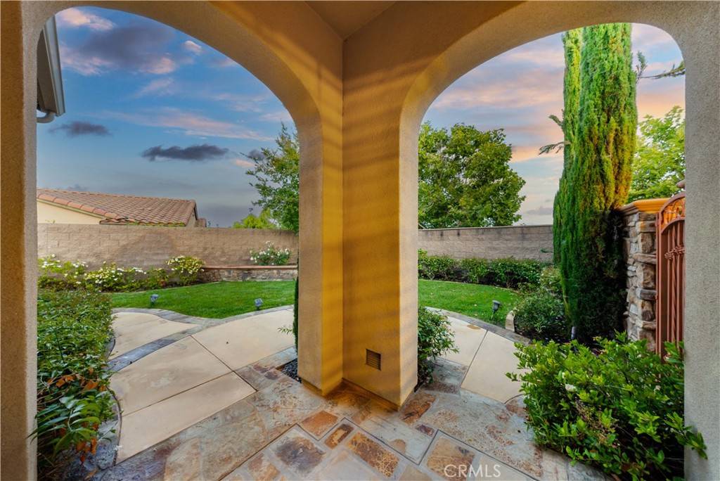 Yorba Linda, CA 92886,20010 Livorno LN