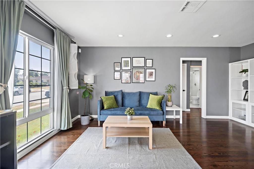 Alhambra, CA 91801,1425 Violeta DR